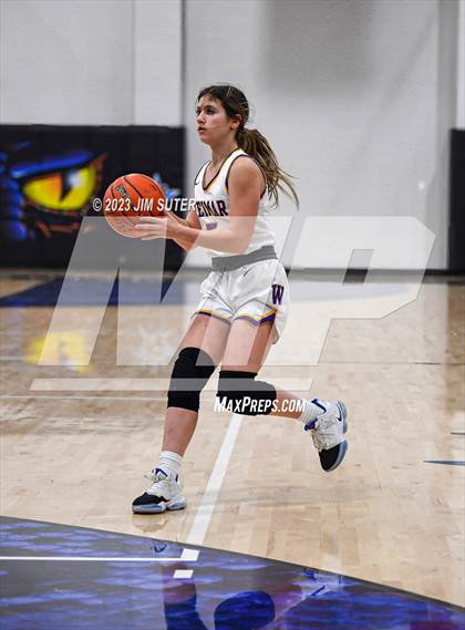 Thumbnail 2 in Hearne vs Weimar (UIL 2A Reg IV Bi-District Playoff) photogallery.