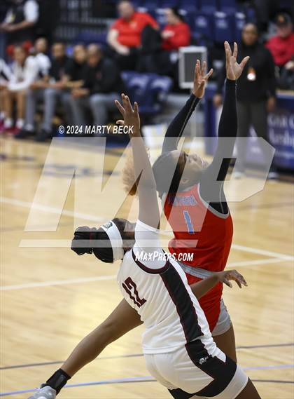 Thumbnail 3 in Cardinal Ritter vs Bartlett (Sophie Cunningham Classic) photogallery.