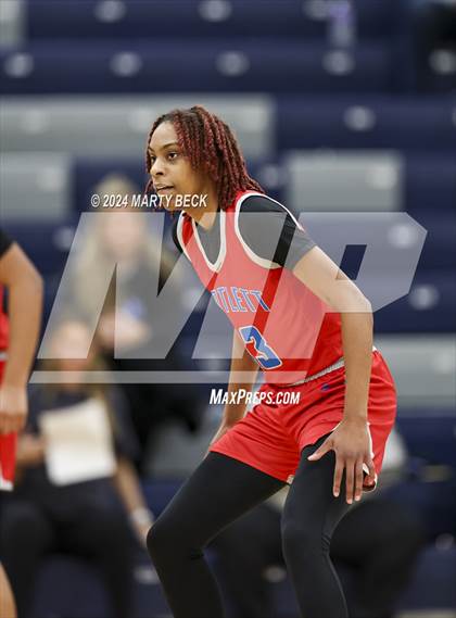 Thumbnail 3 in Cardinal Ritter vs Bartlett (Sophie Cunningham Classic) photogallery.