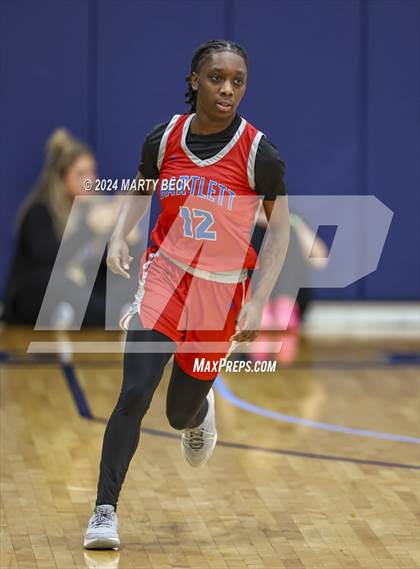 Thumbnail 2 in Cardinal Ritter vs Bartlett (Sophie Cunningham Classic) photogallery.