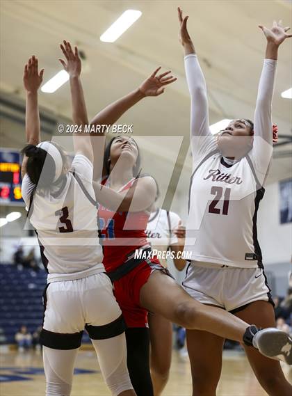 Thumbnail 2 in Cardinal Ritter vs Bartlett (Sophie Cunningham Classic) photogallery.