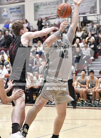 Thumbnail 1 in De La Salle vs. Mount Si (Rancho Mirage Holiday Invitational) photogallery.