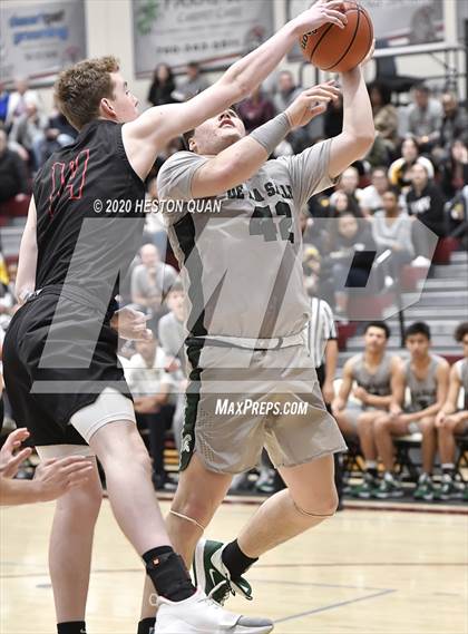 Thumbnail 3 in De La Salle vs. Mount Si (Rancho Mirage Holiday Invitational) photogallery.