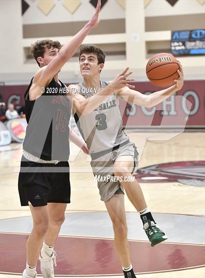 Thumbnail 2 in De La Salle vs. Mount Si (Rancho Mirage Holiday Invitational) photogallery.