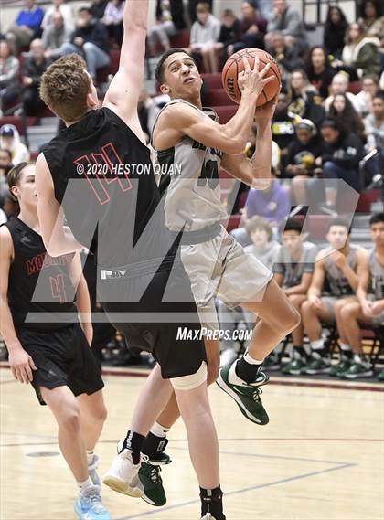 Thumbnail 3 in De La Salle vs. Mount Si (Rancho Mirage Holiday Invitational) photogallery.