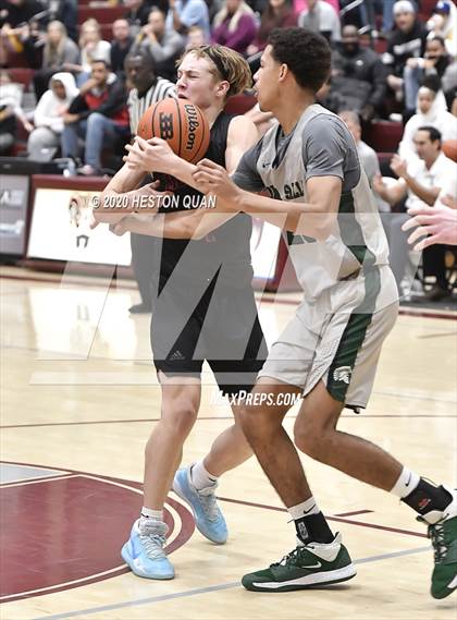 Thumbnail 1 in De La Salle vs. Mount Si (Rancho Mirage Holiday Invitational) photogallery.