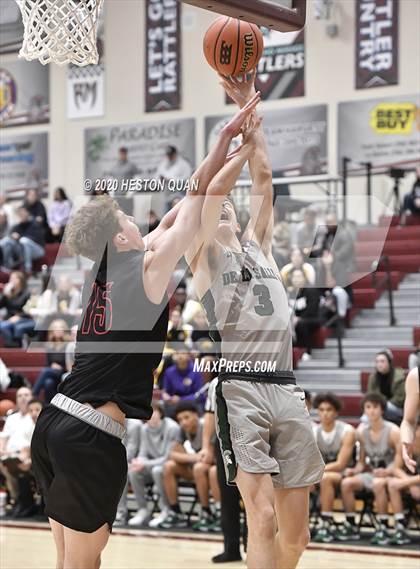 Thumbnail 2 in De La Salle vs. Mount Si (Rancho Mirage Holiday Invitational) photogallery.