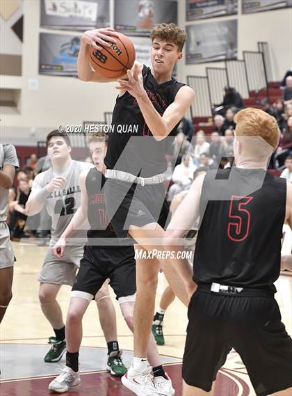 Thumbnail 2 in De La Salle vs. Mount Si (Rancho Mirage Holiday Invitational) photogallery.