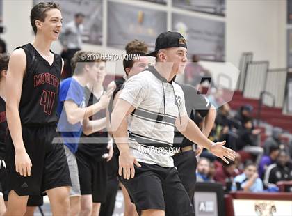Thumbnail 3 in De La Salle vs. Mount Si (Rancho Mirage Holiday Invitational) photogallery.