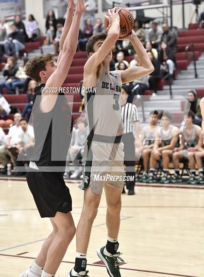 Thumbnail 3 in De La Salle vs. Mount Si (Rancho Mirage Holiday Invitational) photogallery.