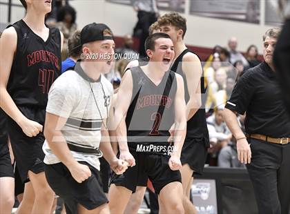 Thumbnail 2 in De La Salle vs. Mount Si (Rancho Mirage Holiday Invitational) photogallery.