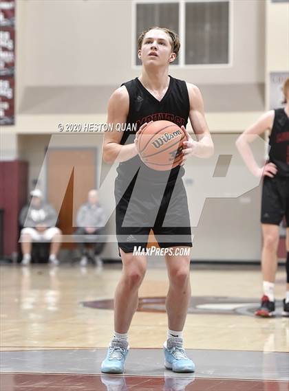 Thumbnail 3 in De La Salle vs. Mount Si (Rancho Mirage Holiday Invitational) photogallery.