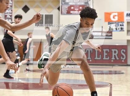 Thumbnail 1 in De La Salle vs. Mount Si (Rancho Mirage Holiday Invitational) photogallery.