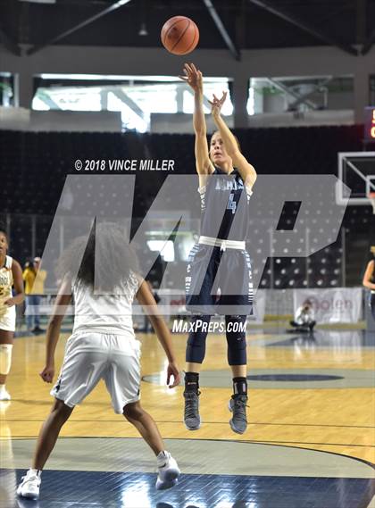 Thumbnail 2 in Kentridge vs. Central Valley photogallery.