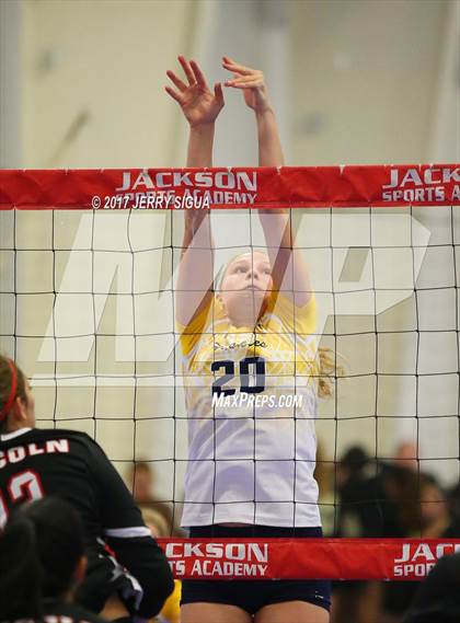 Thumbnail 2 in Sutter vs Lincoln (CIVT Pre-season Varsity Tournament) photogallery.