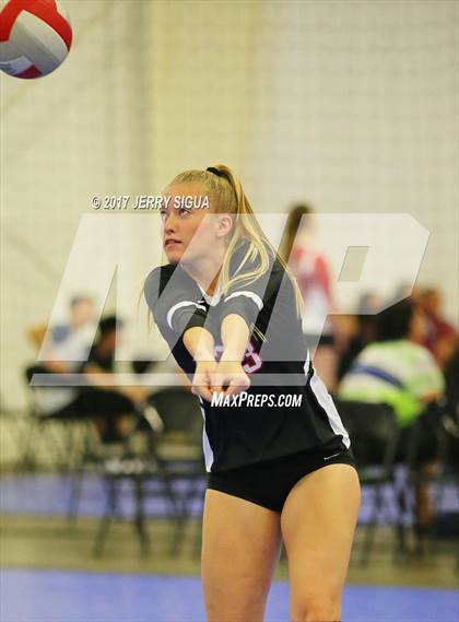 Thumbnail 3 in Sutter vs Lincoln (CIVT Pre-season Varsity Tournament) photogallery.