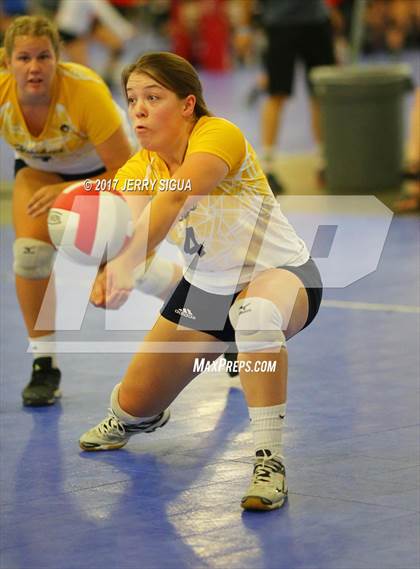 Thumbnail 3 in Sutter vs Lincoln (CIVT Pre-season Varsity Tournament) photogallery.