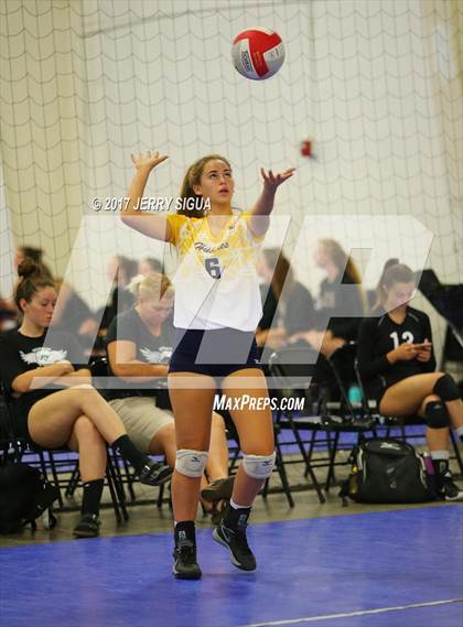 Thumbnail 1 in Sutter vs Lincoln (CIVT Pre-season Varsity Tournament) photogallery.