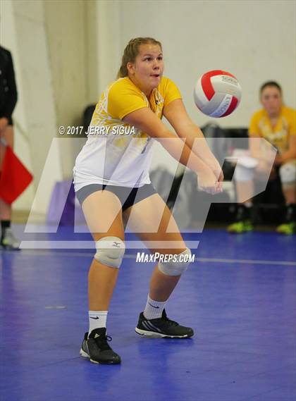 Thumbnail 2 in Sutter vs Lincoln (CIVT Pre-season Varsity Tournament) photogallery.