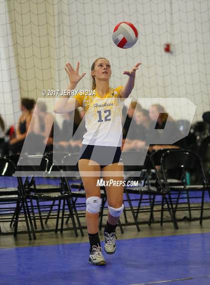 Thumbnail 3 in Sutter vs Lincoln (CIVT Pre-season Varsity Tournament) photogallery.