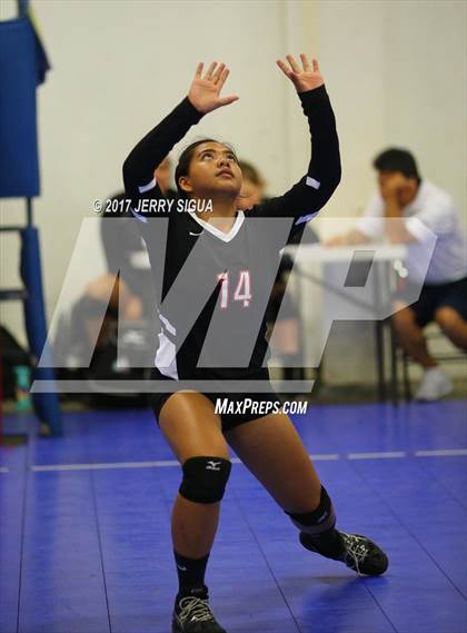 Thumbnail 2 in Sutter vs Lincoln (CIVT Pre-season Varsity Tournament) photogallery.