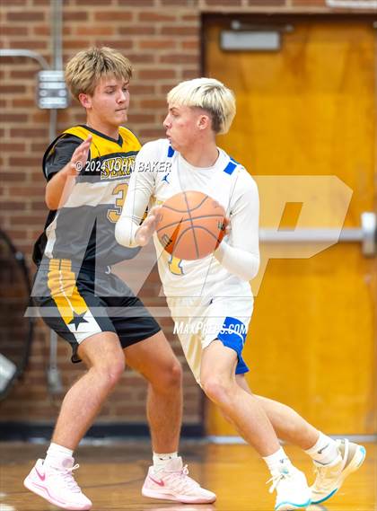 Thumbnail 2 in South Tahoe vs. Mineral County (Nelson Electric Rail City Classic) photogallery.