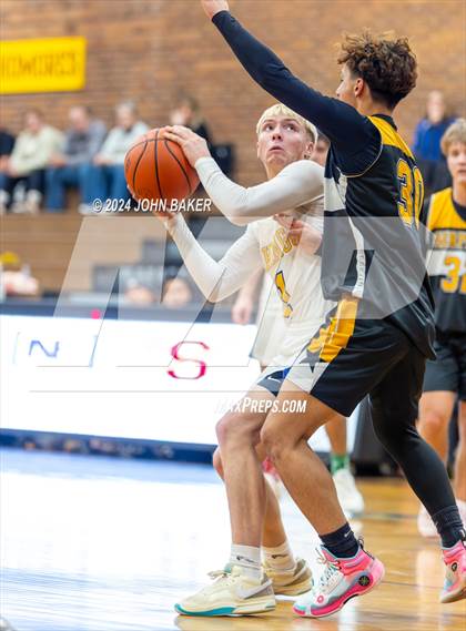 Thumbnail 3 in South Tahoe vs. Mineral County (Nelson Electric Rail City Classic) photogallery.