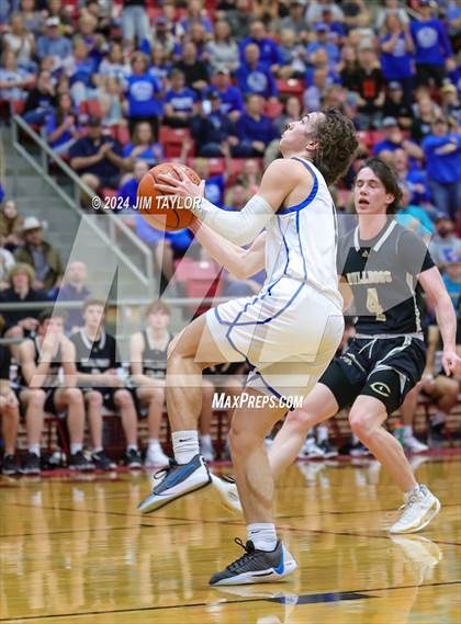 Thumbnail 1 in Clyde vs. Peaster (UIL 3A Area Playoff) photogallery.