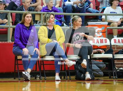 Thumbnail 1 in Clyde vs. Peaster (UIL 3A Area Playoff) photogallery.