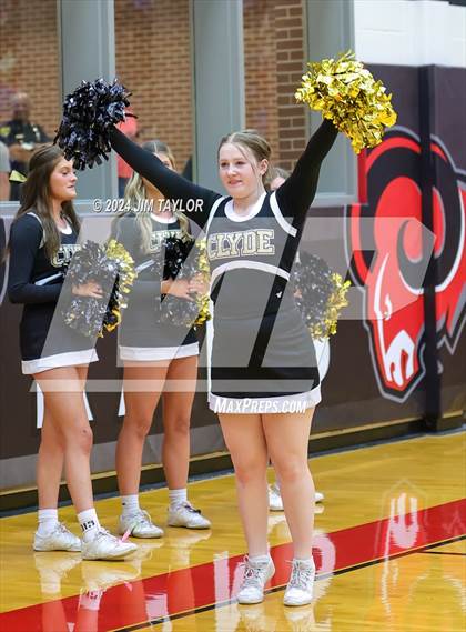 Thumbnail 3 in Clyde vs. Peaster (UIL 3A Area Playoff) photogallery.