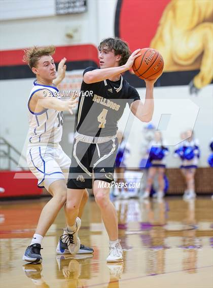 Thumbnail 3 in Clyde vs. Peaster (UIL 3A Area Playoff) photogallery.