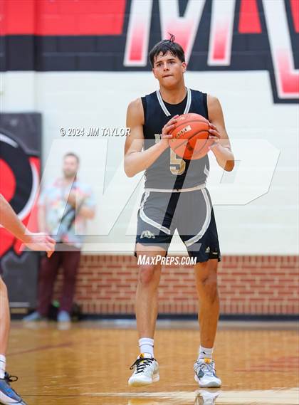 Thumbnail 1 in Clyde vs. Peaster (UIL 3A Area Playoff) photogallery.