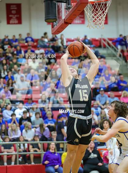Thumbnail 2 in Clyde vs. Peaster (UIL 3A Area Playoff) photogallery.