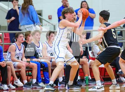 Thumbnail 1 in Clyde vs. Peaster (UIL 3A Area Playoff) photogallery.