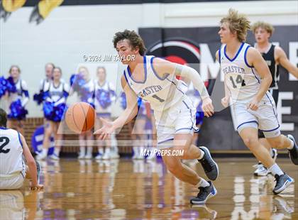 Thumbnail 3 in Clyde vs. Peaster (UIL 3A Area Playoff) photogallery.