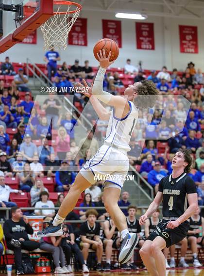 Thumbnail 1 in Clyde vs. Peaster (UIL 3A Area Playoff) photogallery.