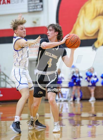 Thumbnail 2 in Clyde vs. Peaster (UIL 3A Area Playoff) photogallery.