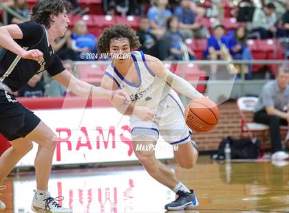 Thumbnail 1 in Clyde vs. Peaster (UIL 3A Area Playoff) photogallery.
