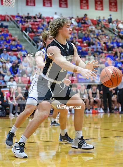 Thumbnail 2 in Clyde vs. Peaster (UIL 3A Area Playoff) photogallery.