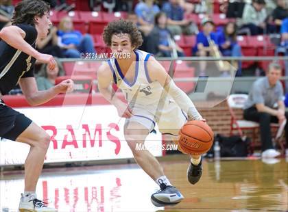 Thumbnail 3 in Clyde vs. Peaster (UIL 3A Area Playoff) photogallery.
