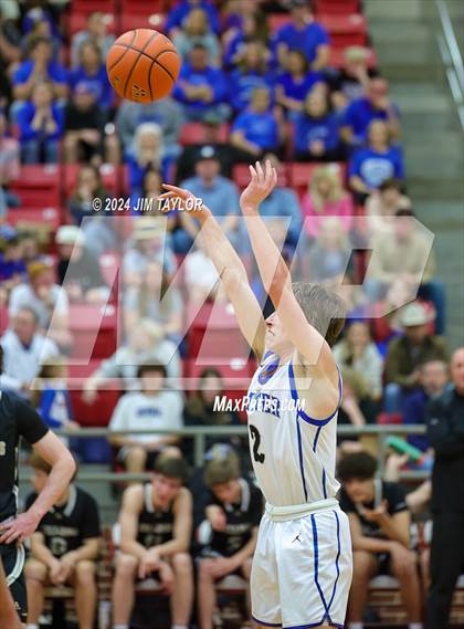 Thumbnail 3 in Clyde vs. Peaster (UIL 3A Area Playoff) photogallery.