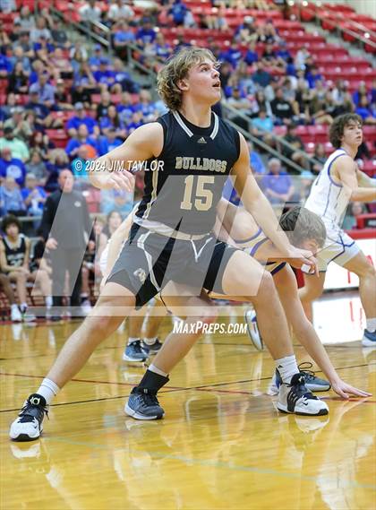 Thumbnail 2 in Clyde vs. Peaster (UIL 3A Area Playoff) photogallery.