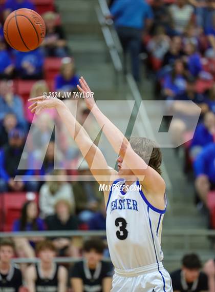 Thumbnail 2 in Clyde vs. Peaster (UIL 3A Area Playoff) photogallery.