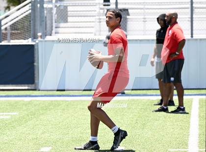 Thumbnail 1 in Mater Dei vs, Servite (Brave 8 Invitational) photogallery.