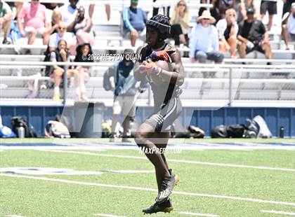 Thumbnail 1 in Mater Dei vs, Servite (Brave 8 Invitational) photogallery.