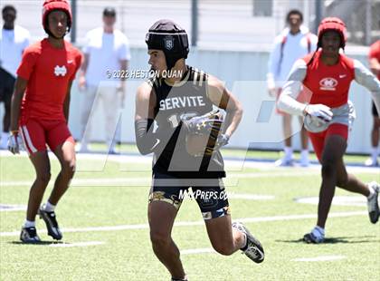 Thumbnail 1 in Mater Dei vs, Servite (Brave 8 Invitational) photogallery.