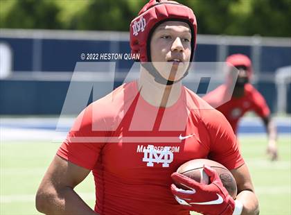 Thumbnail 3 in Mater Dei vs, Servite (Brave 8 Invitational) photogallery.