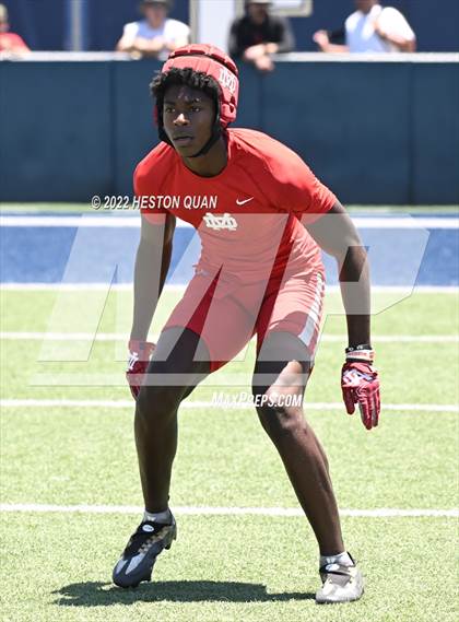 Thumbnail 2 in Mater Dei vs, Servite (Brave 8 Invitational) photogallery.