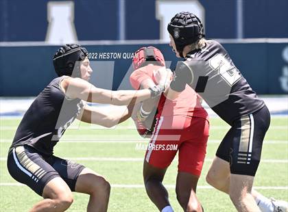 Thumbnail 1 in Mater Dei vs, Servite (Brave 8 Invitational) photogallery.
