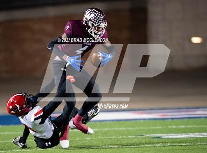 Thumbnail 2 in Horn vs Wylie (UIL 6A D1 Bi-District Playoff) photogallery.